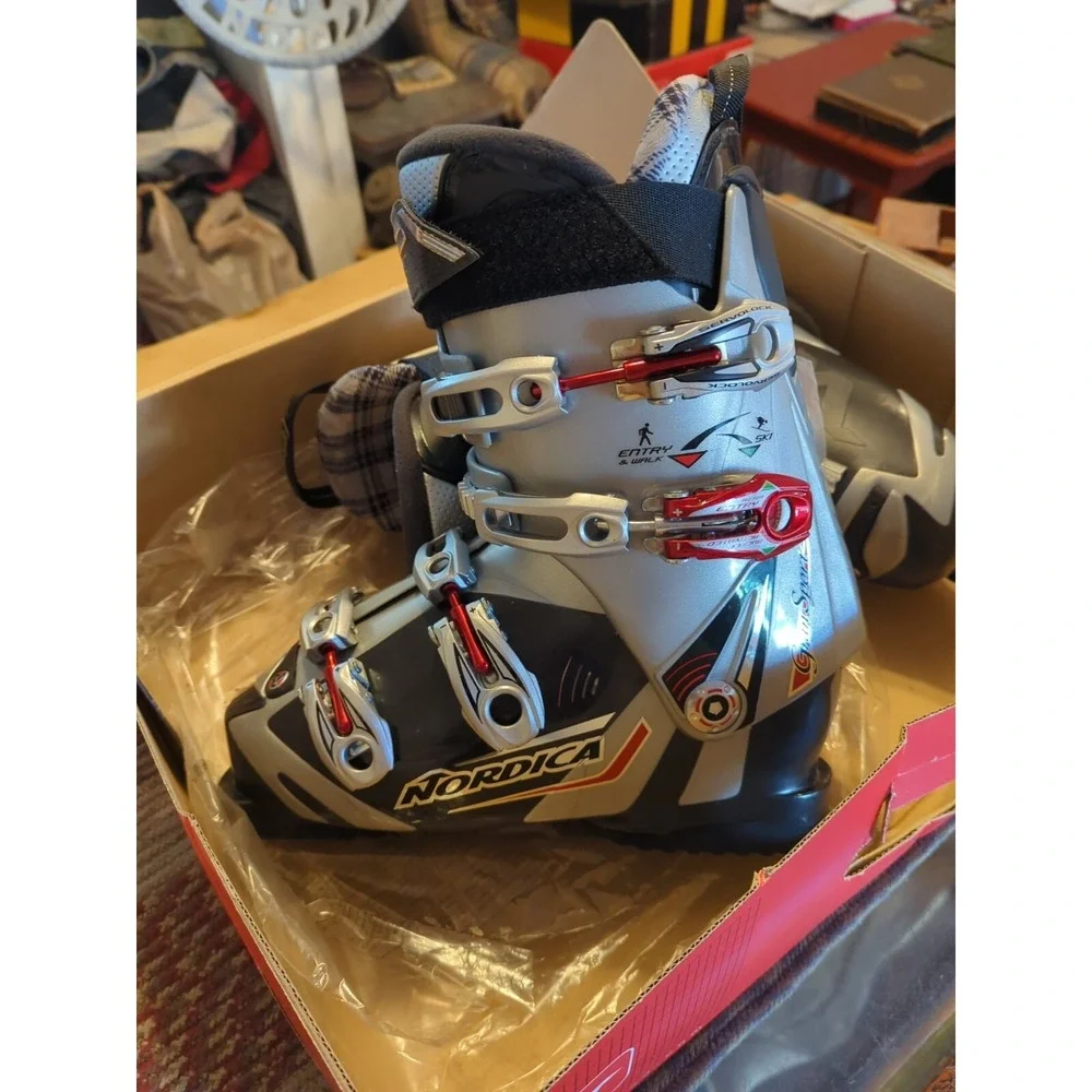 Men's Nordica GranSport Elite (75) Ski Boots 255 US Size 7.5 Made In Hungary NOS